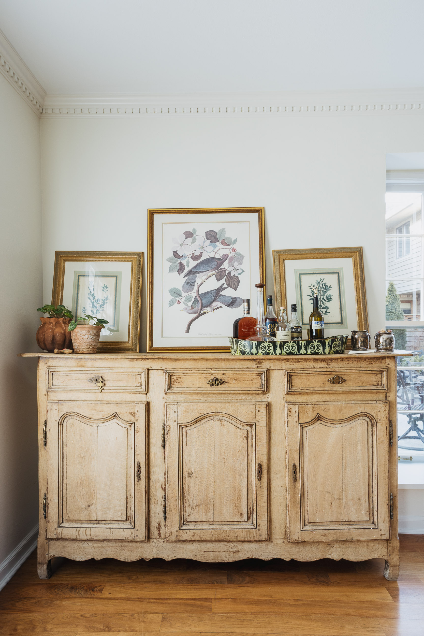 Sophisticated Living Area